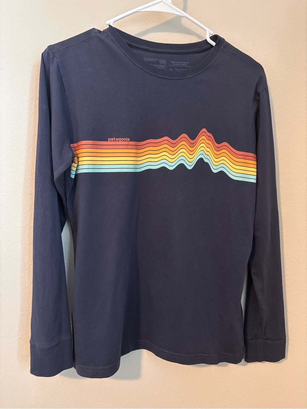 Patagonia Navy Long Sleeve Tee Sunset Stripe Graphic Kids organic Cotton XL/14 - Picture 3 of 3